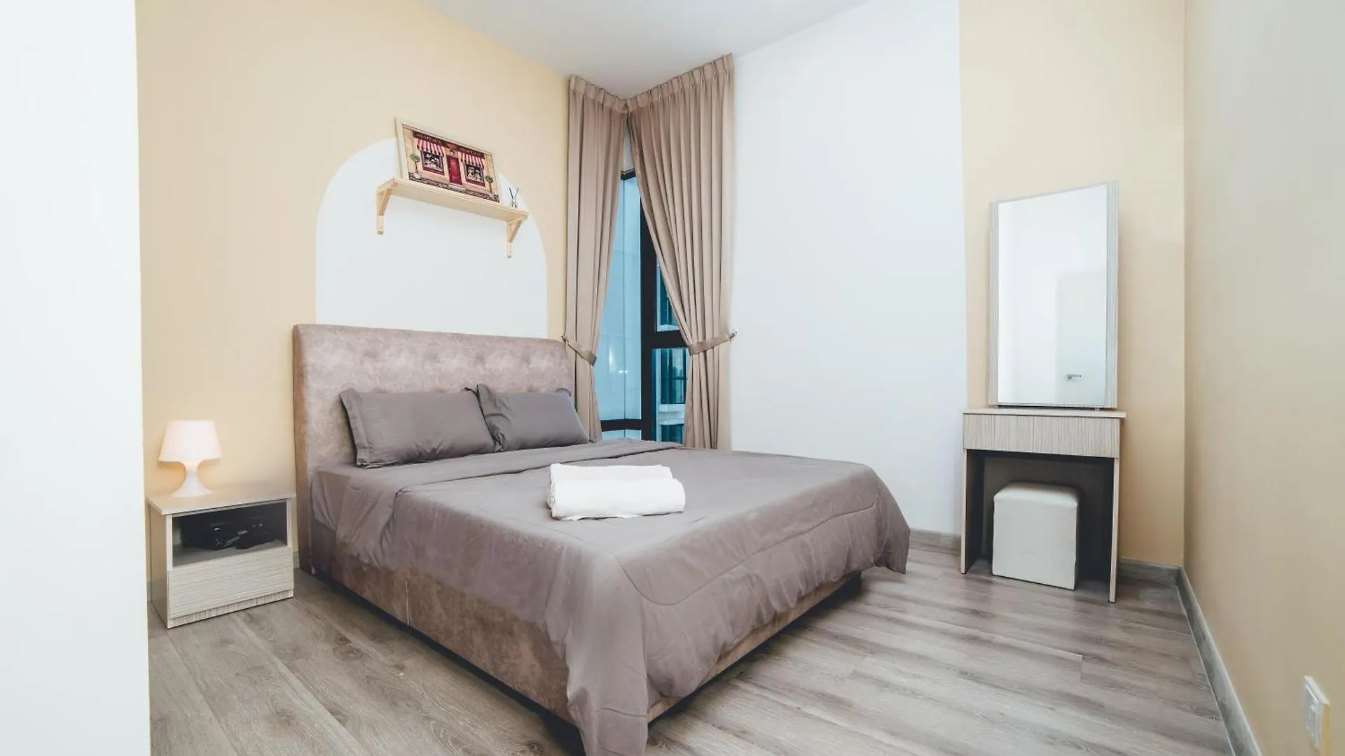 شقة Mosaic Southkey Shells & Sand 3Br 8Pax By Our Stay جوهر بهرو
